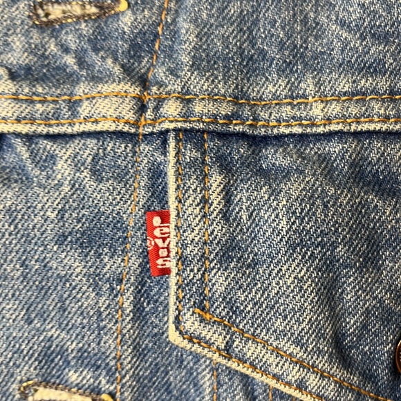 Levi’s size 40L jean jacket. - Picture 8 of 16